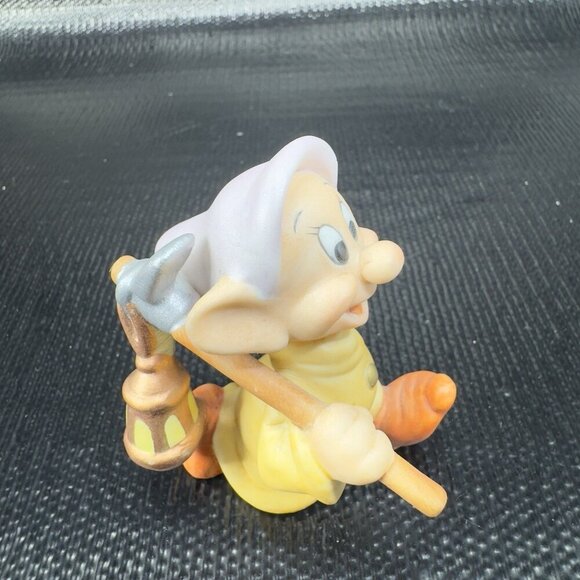 DISNEY Dopey with Pick and Lamp From Snow White Porcelain Figurine Sri Lanka VTG - Picture 11 of 11